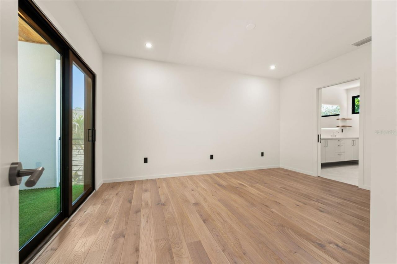 1680 Cherry Lane, Sarasota, FL 34236 Photo