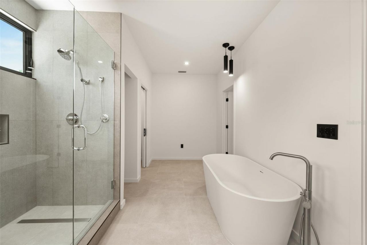 1680 Cherry Lane, Sarasota, FL 34236 Photo