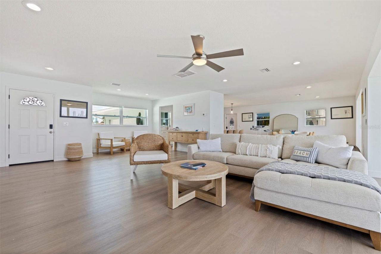 501 22nd Avenue Se, Saint Petersburg, FL 33705 Photo
