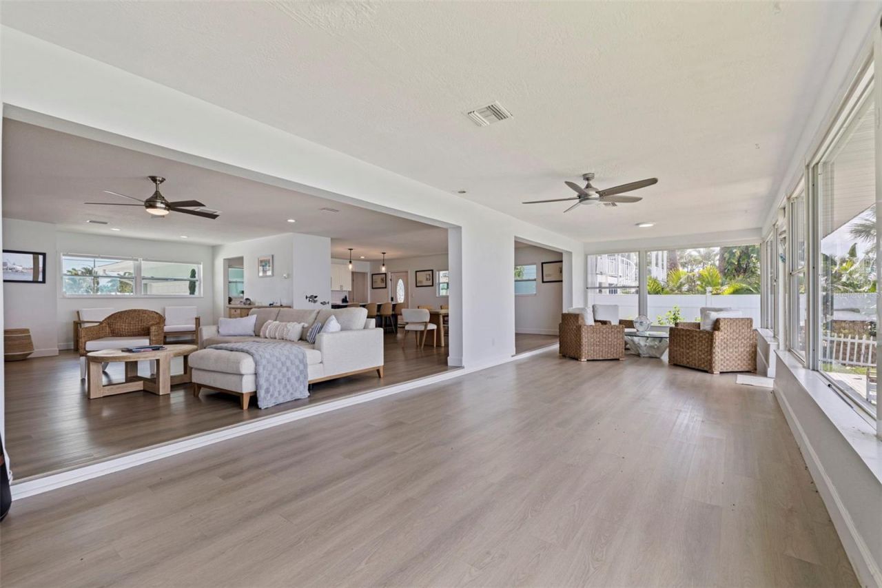 501 22nd Avenue Se, Saint Petersburg, FL 33705 Photo