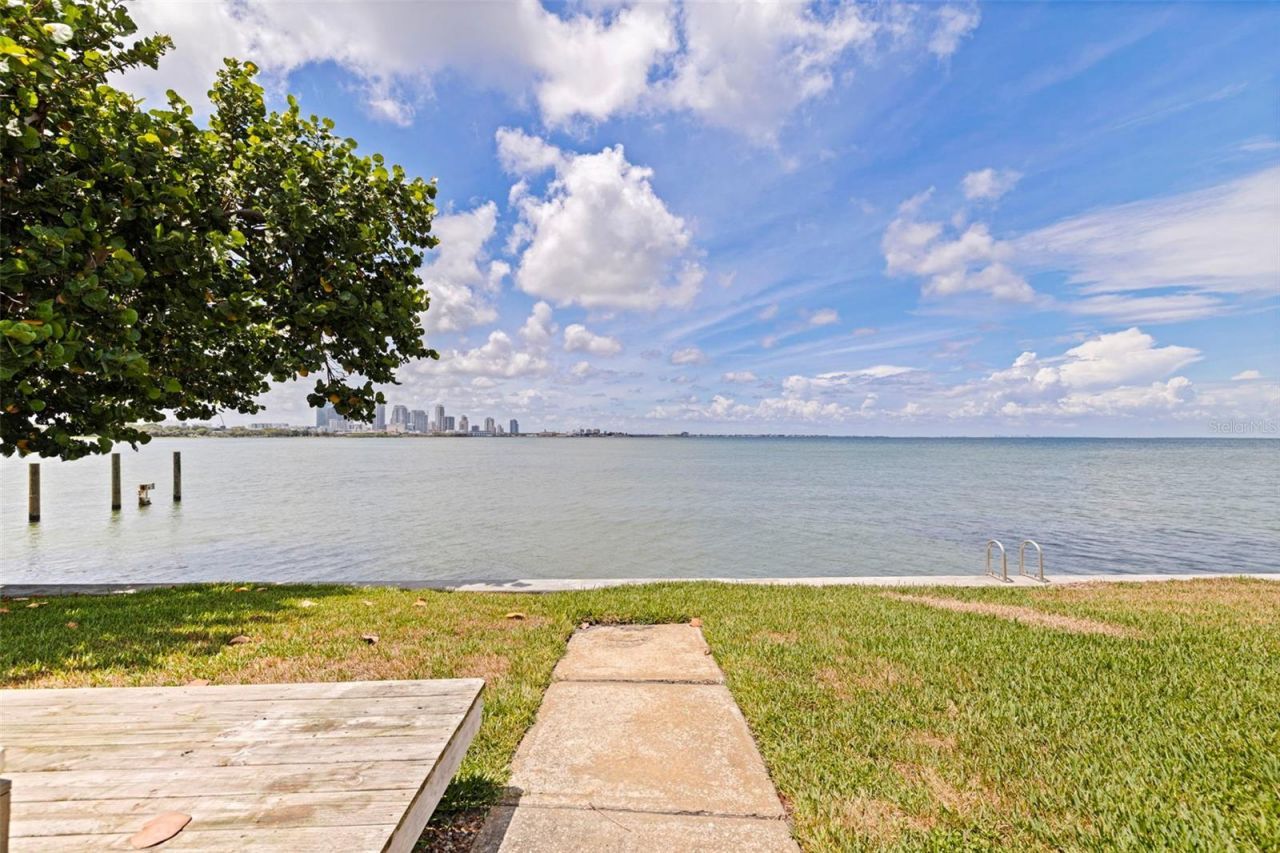 501 22nd Avenue Se, Saint Petersburg, FL 33705 Photo