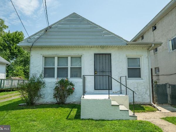 233 CENTRE STREET , PENNDEL, PA 19047