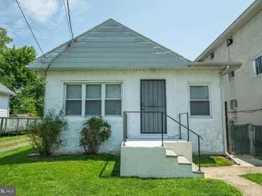 233 CENTRE STREET, PENNDEL, PA 19047