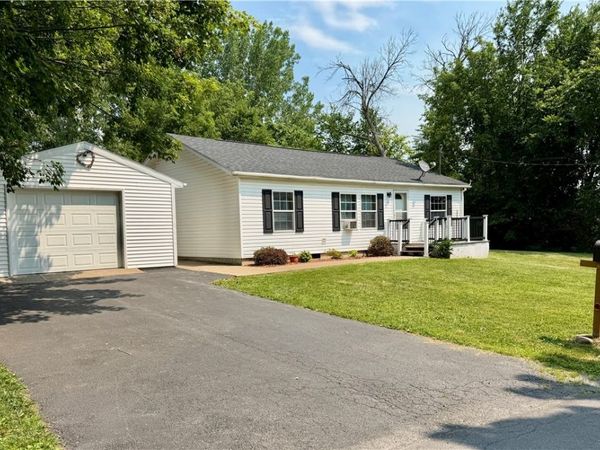 1 Roberts Avenue , Whitesboro, NY 13492