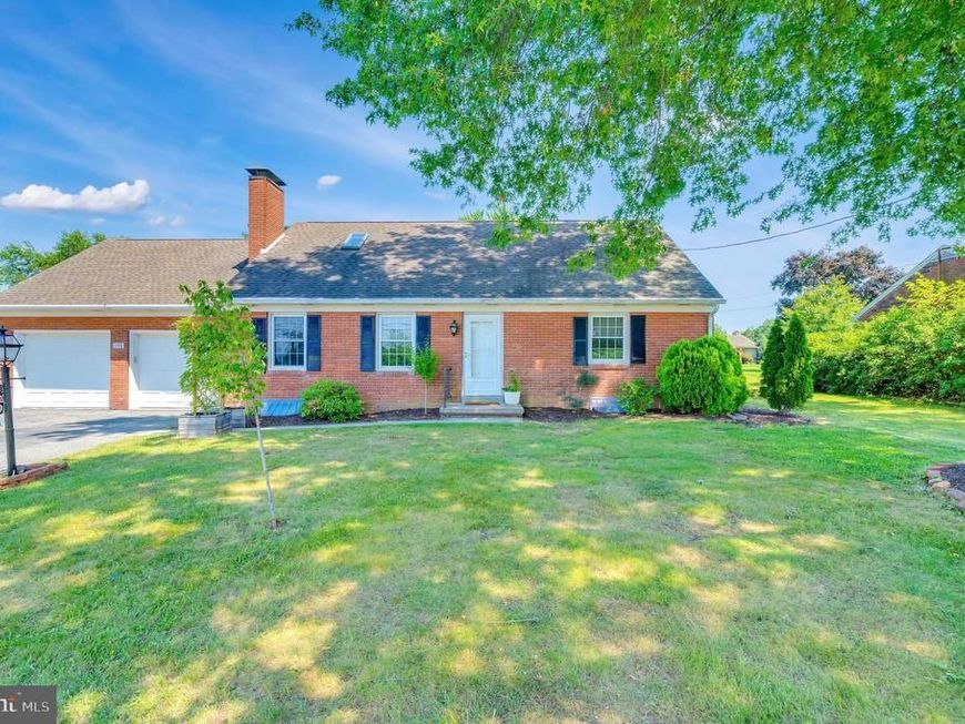 1150 Westminster Avenue, Hanover, PA 17331 Main Photo