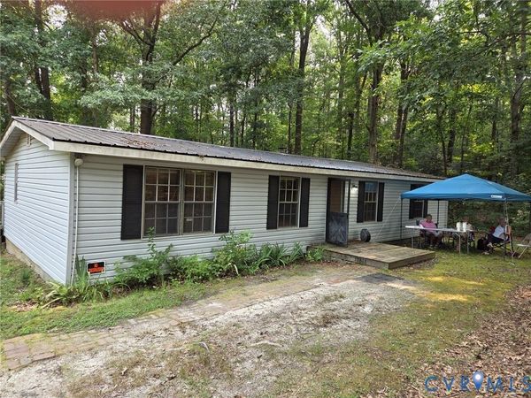 18816 Turkey Egg Road, Dinwiddie, VA 23841