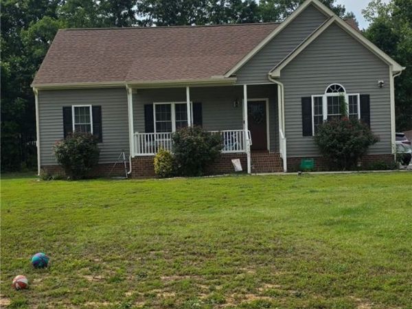 4406 Alyssa Lane , Dinwiddie, VA 23803
