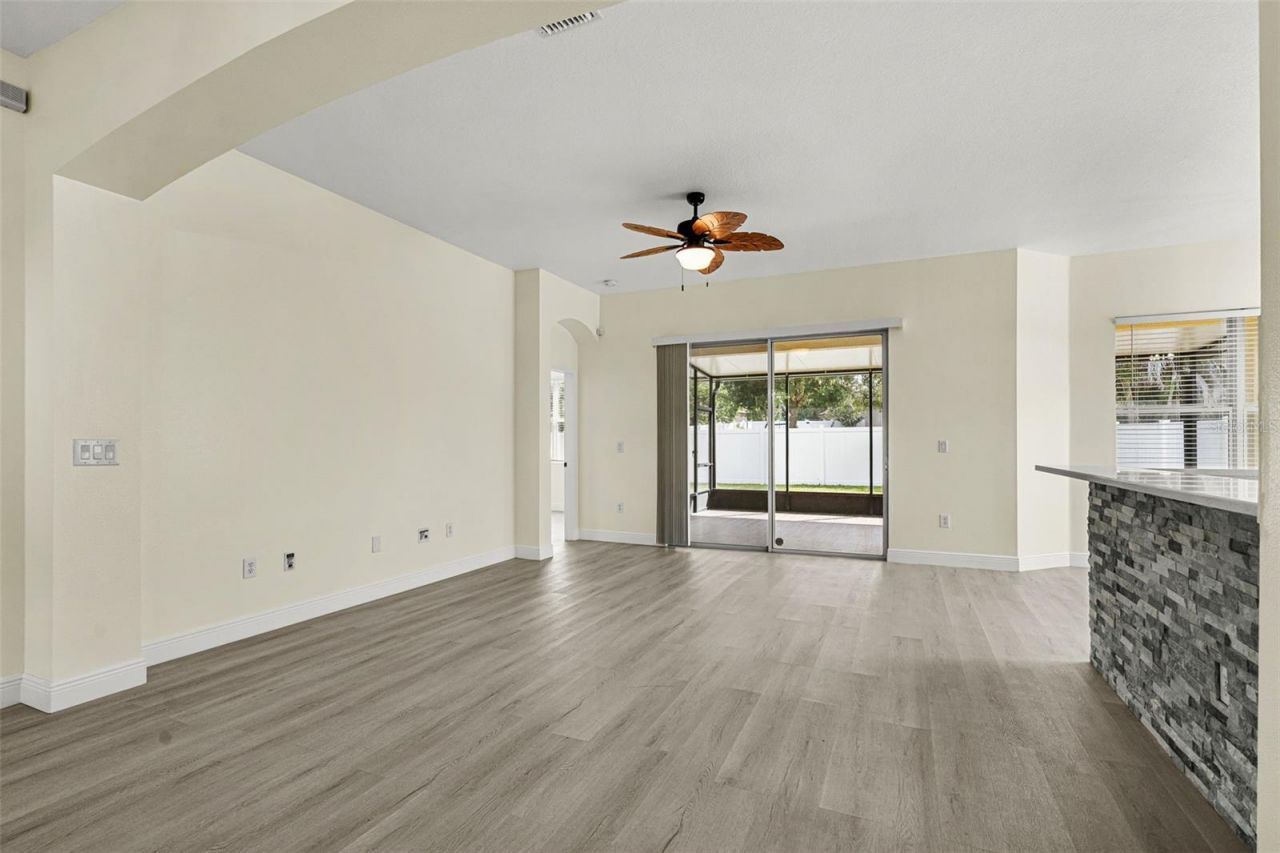 12720 Whitney Meadow Way , Riverview, FL 33578 Photo