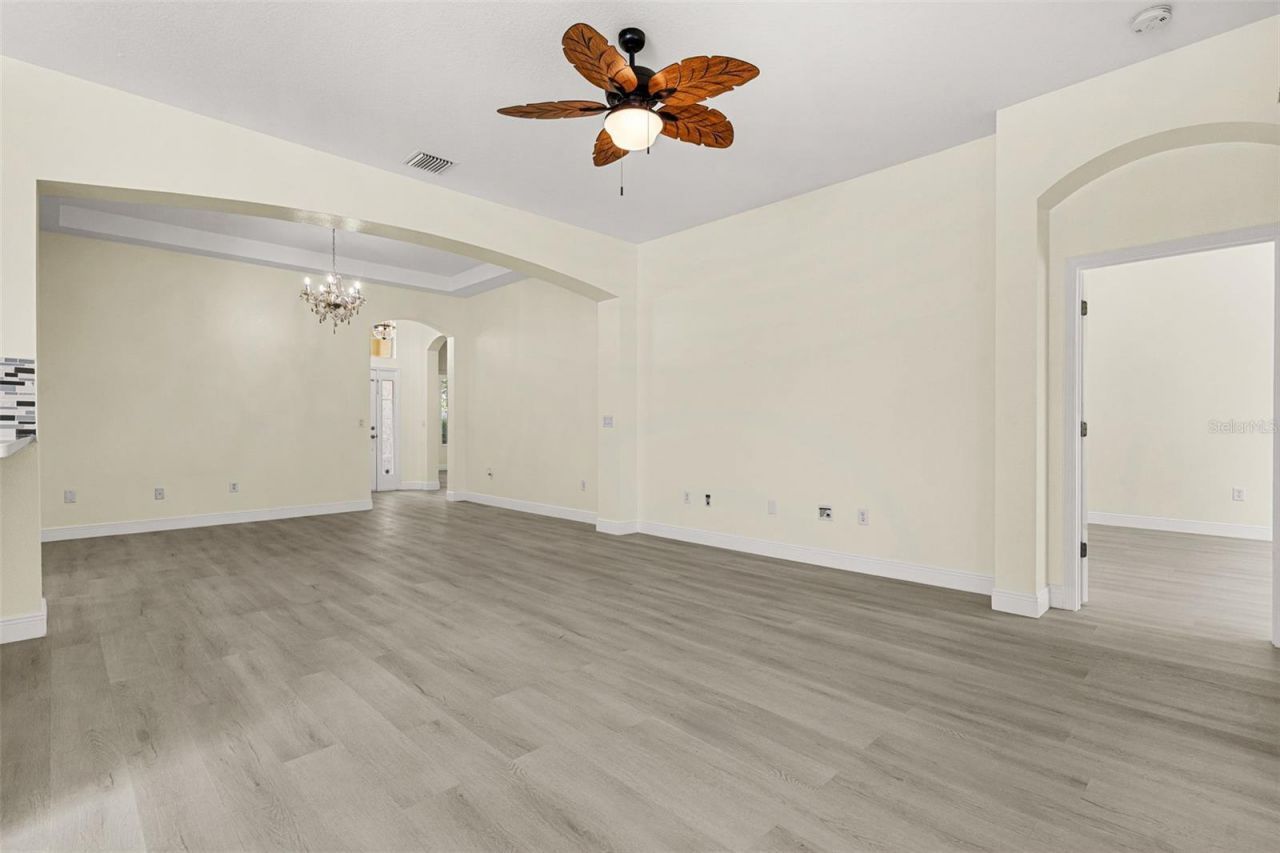 12720 Whitney Meadow Way , Riverview, FL 33578 Photo