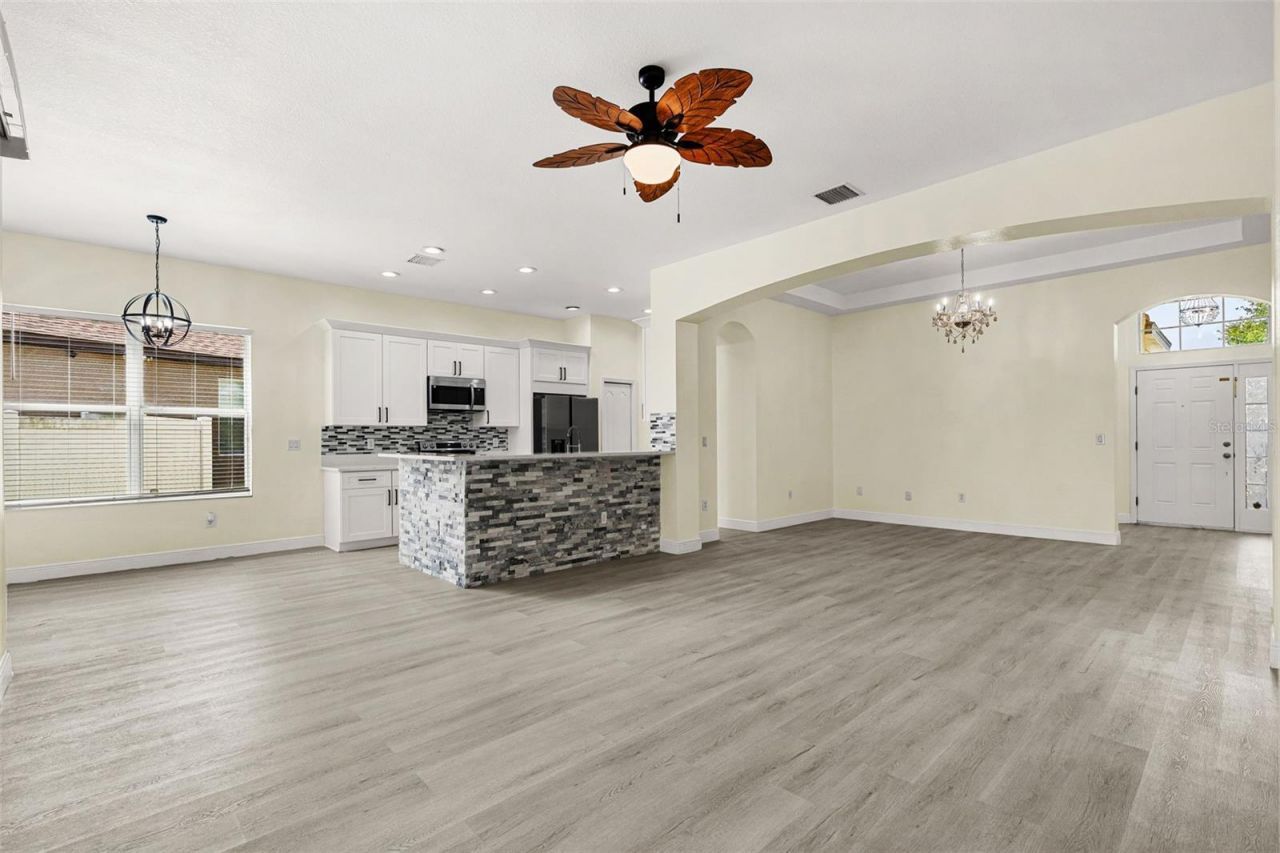 12720 Whitney Meadow Way , Riverview, FL 33578 Photo