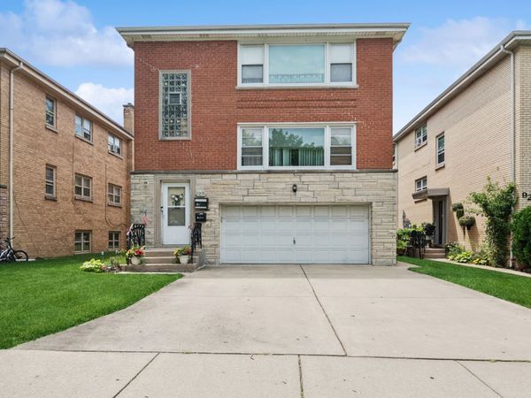 9206 Bennett Avenue , Evanston, IL 60203