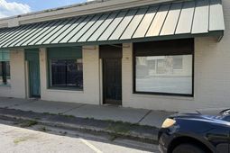 270/290 South Monmouth Avenue photo 4