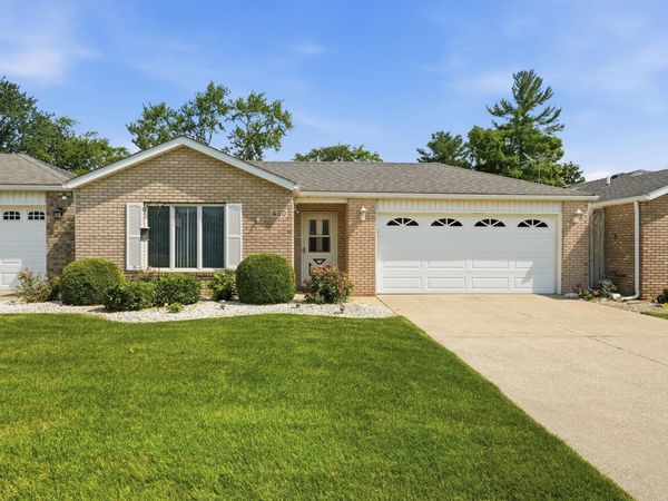 400 Commanche Drive , Lowell, IN 46356