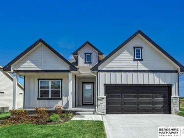18073 Soldier Street, Omaha, NE 68136