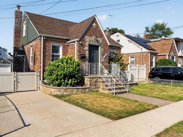 125 William Street , Valley Stream, NY 11580