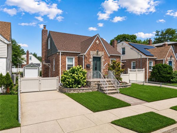 125 William Street , Valley Stream, NY 11580