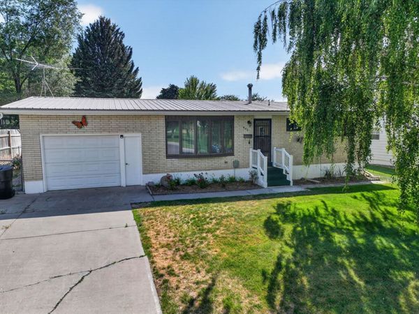 440 W Park, American Falls, ID 83211