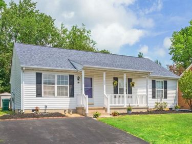 537 EDWARDIAN LN , Waynesboro, VA 22980