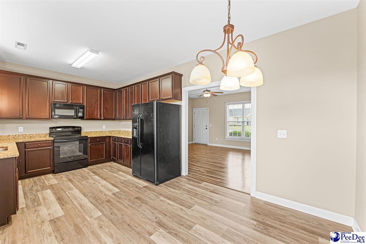 3022 Red Berry Circle Photo 9