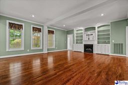 691 N Beaverdam photo 4