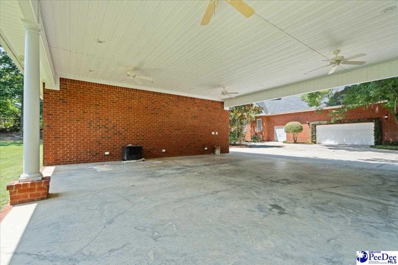 691 N Beaverdam Photo 57
