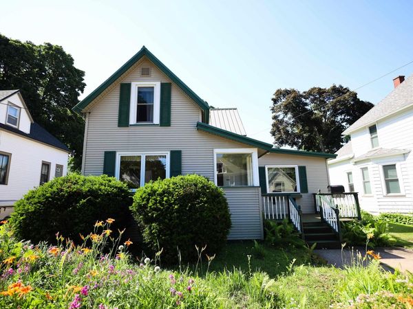 133 W Crescent Street, Marquette, MI 49855