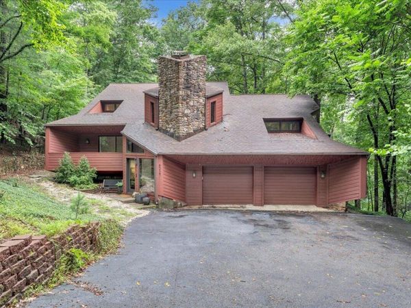6227 Saddleridge RD, Roanoke, VA 24018