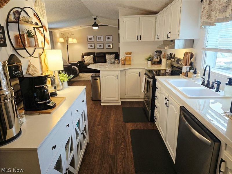 324 Fairview Street, Unit 91, West Lafayette, OH 43845 Photo 8