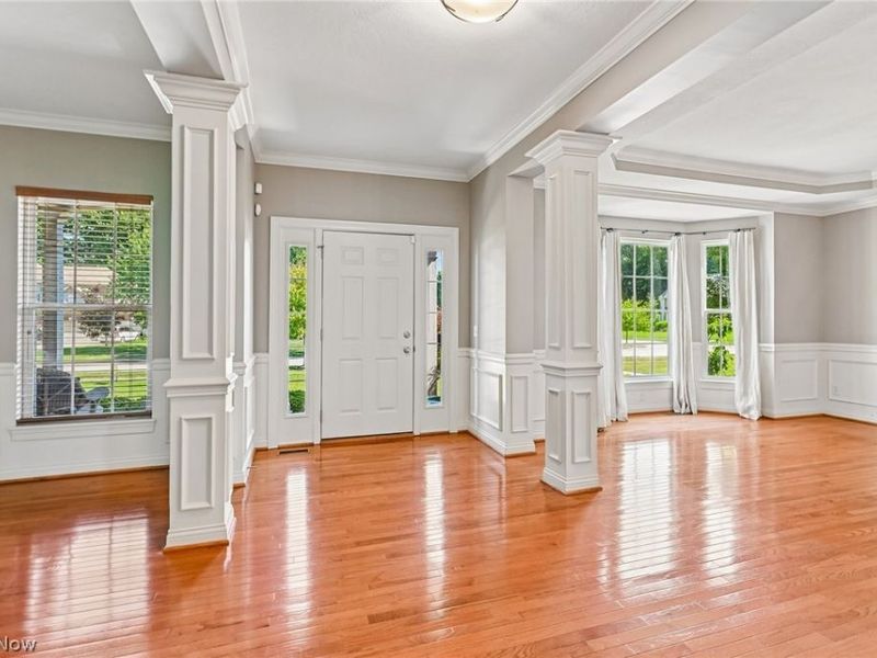 36305 Montrose Way, Avon, OH 44011 Photo 2