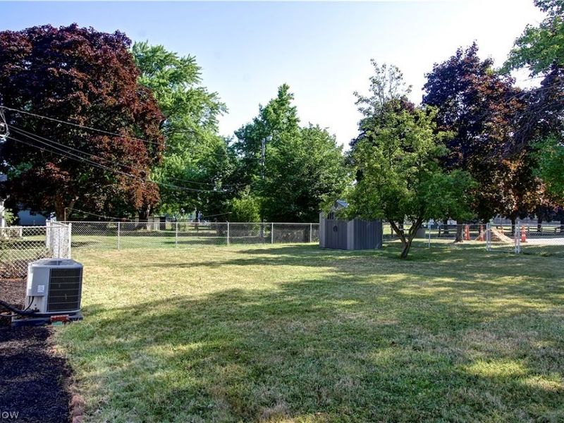 1679 Chelmsford Road, Mayfield Heights, OH 44124 Photo 29