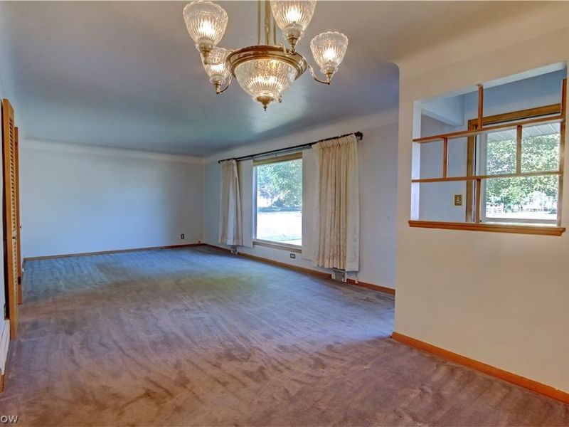 1679 Chelmsford Road, Mayfield Heights, OH 44124 Photo 7