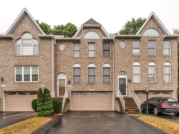 3014 Estate Dr , Oakdale, PA 15071