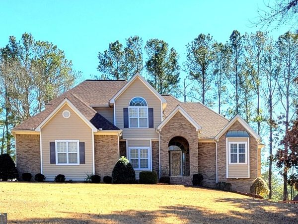190 Baywatch Circle, Fayetteville, GA 30215