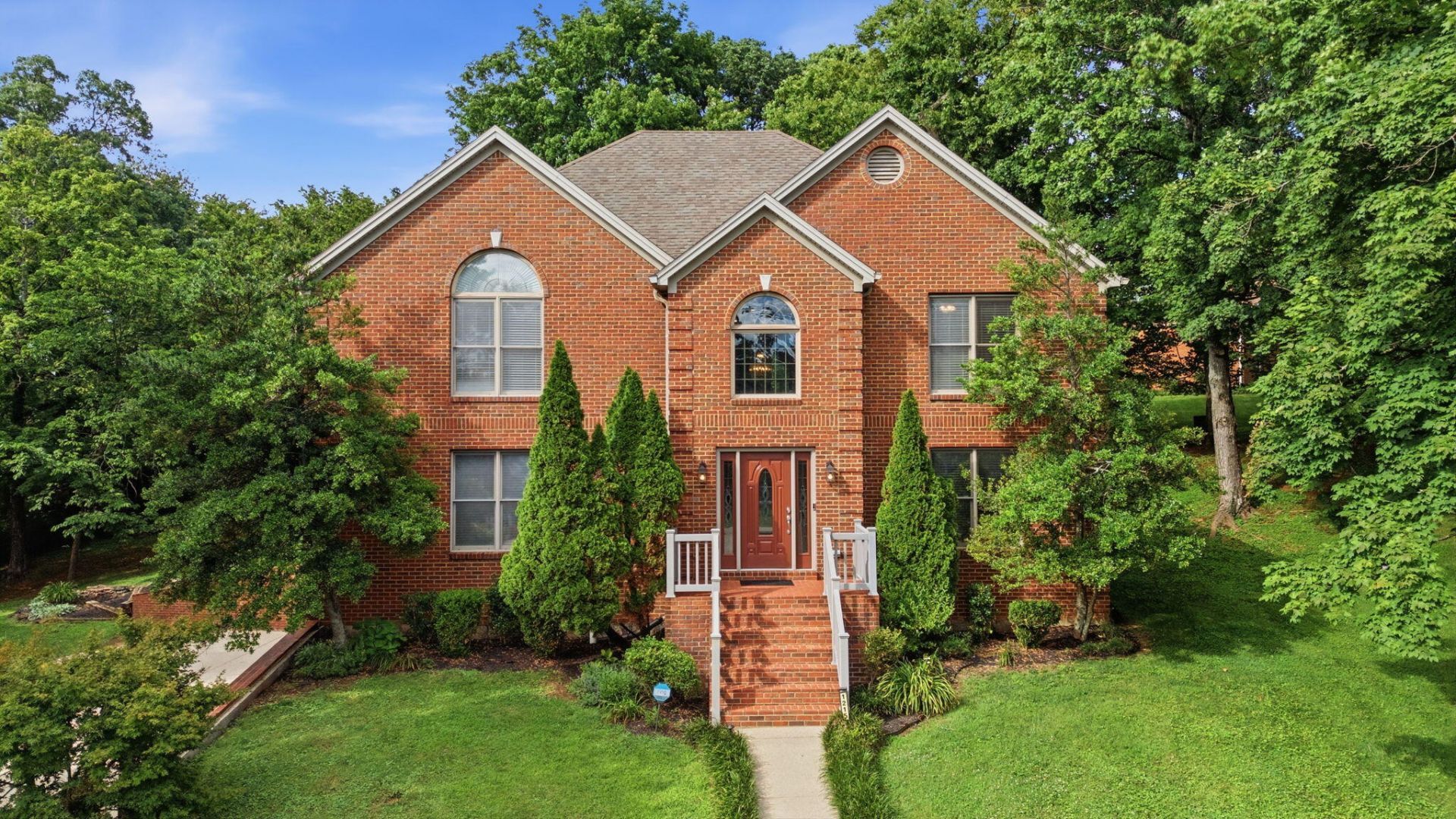 1215 Discher Drive, Frankfort, KY 40601