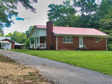 1321 KY-80 , Windsor, KY 42565