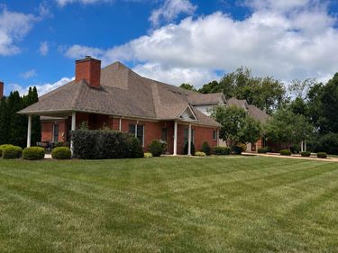 150 Sugartree Lane, Versailles, KY 40383