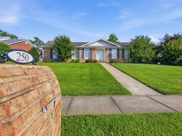 250 Savannah Drive, Nicholasville, KY 40356