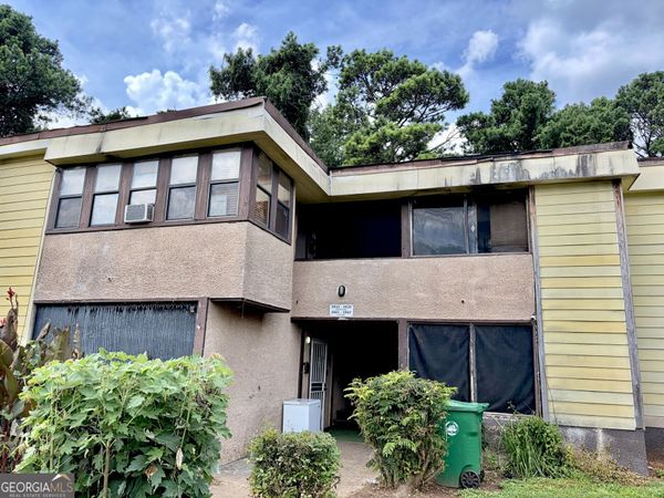 5945 Sutcliff Square, Lithonia, GA 30058