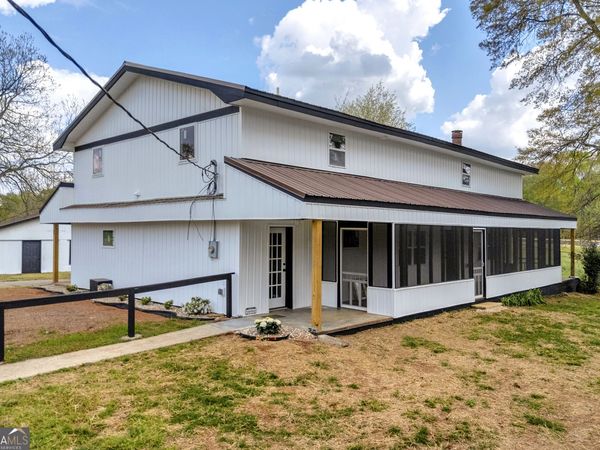 8606 Holly Springs Road, Maysville, GA 30558