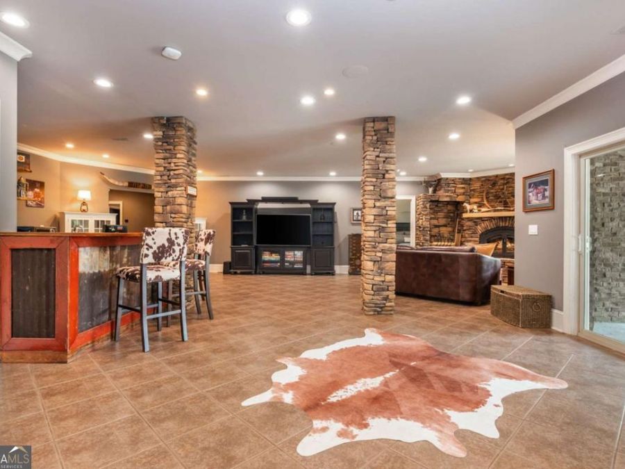 Property Image 64