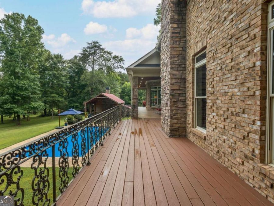 Property Image 95