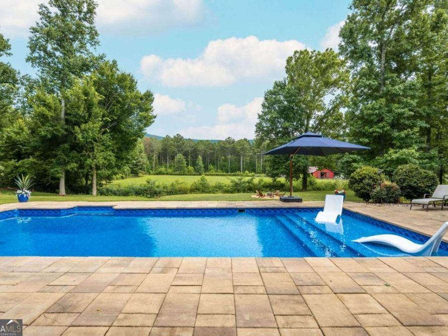 Property Image 100