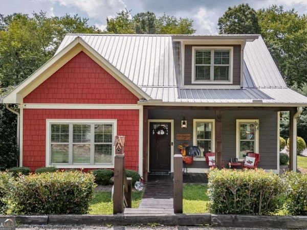 584 Ada Street, Blue Ridge, GA 30513