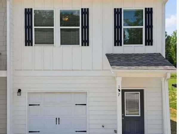 137 Village Green Drive, Adairsville, GA 30103