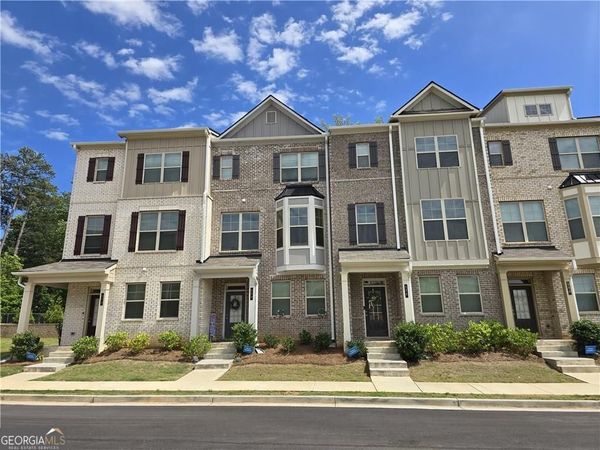 556 Amarante Circle, Lawrenceville, GA 30046