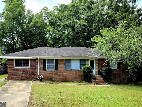2639 Tredway Drive, Macon, GA 31211