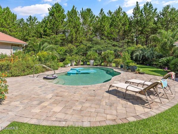 1201 Green Swamp Road, Brunswick, GA 31525