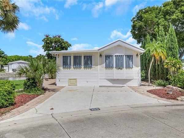 386 Leopard LN, Unit 386, NAPLES, FL 34114
