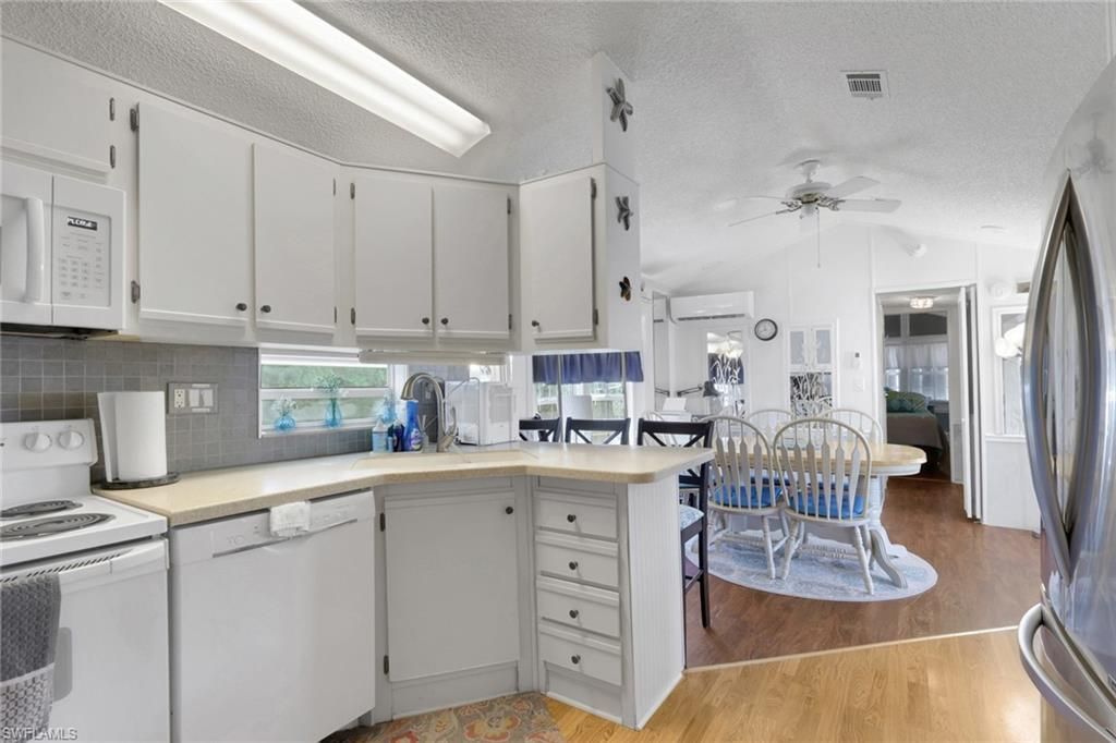 386 Leopard Ln, Unit 386, Naples, FL 34114 Photo