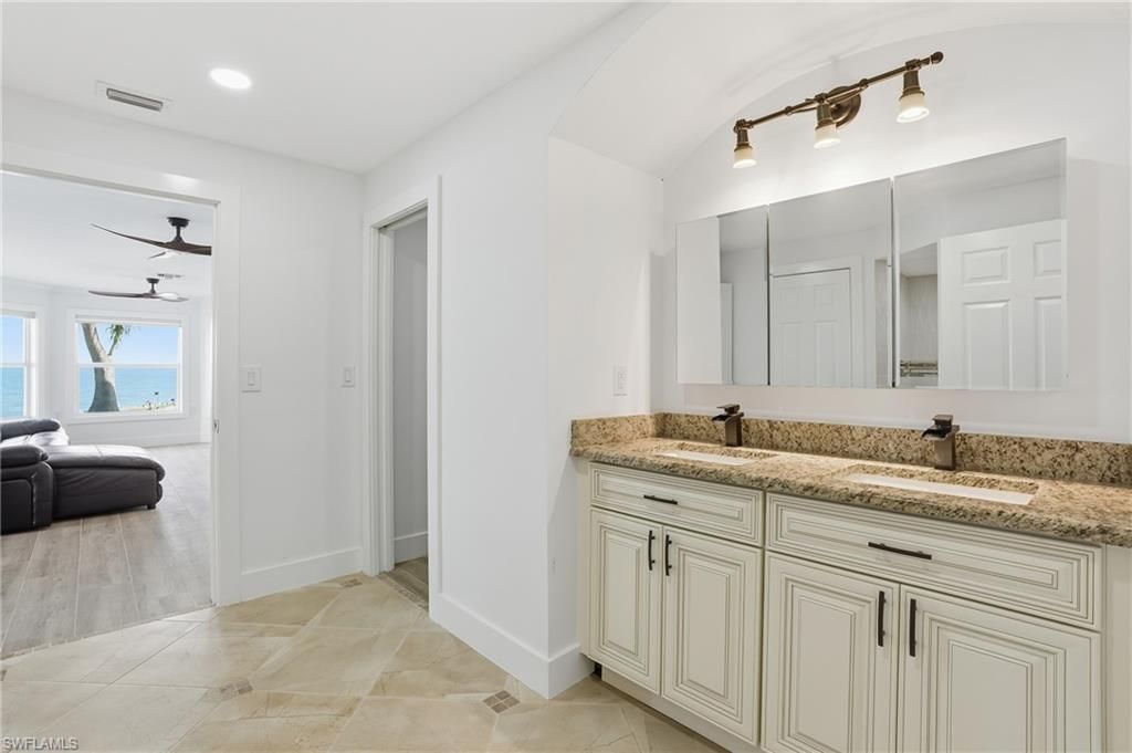 266 Curlew St, Fort Myers Beach, FL 33931 Photo